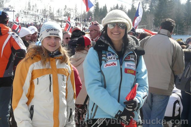 301 Spela Rogelj, Anja Tepes